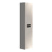 Columna de baño modelo vintage, mueble auxiliar suspendido en blanco con puertas y tiradores negros.